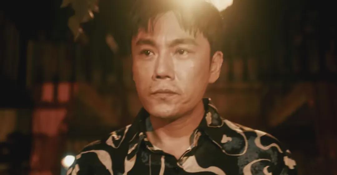 《扫毒风暴》她压轴登场成颜值担当，高级脸的冷艳美人，秦昊看呆
